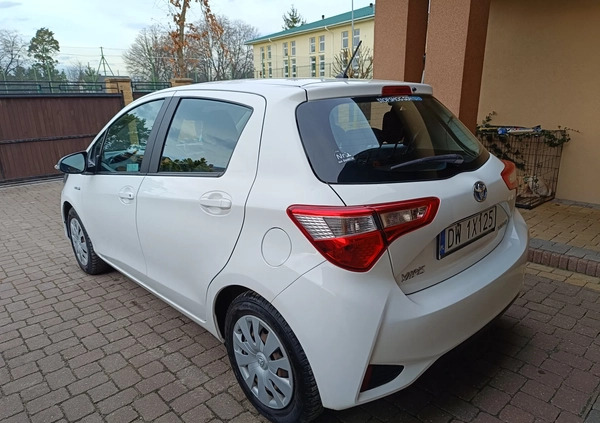 Toyota Yaris cena 55000 przebieg: 120000, rok produkcji 2018 z Chełm małe 781